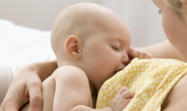 [វីដេអូ] តើអ្នកម្តាយកំពុងបំបៅដោះកូន​អាចលេបថ្នាំពន្យាកំណើតបានដែរឬទេ?