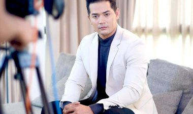 [មានវីដេអូនៅខាងក្រោម] ពិតជាមិនធម្មតាមែនលោក ប៉ែន ភ័ក្រ្ដសុធារិទ្ធិ ដើមខែឆ្នាំថ្មី ២០២១ ភ្លាម គ្រងបានតំណែងជាតួឯកក្នុងរឿងថ្មី២រឿងភ្លែត