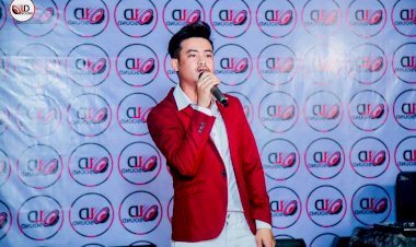 [មានវីដេអូ] ស្ងាត់ៗតារាចំរៀងប្រចាំផលិតកម្ម Gold លោក អៀង វុត្ថា ធ្វើខួបកំណើត