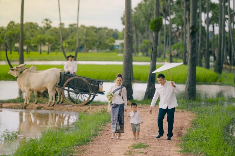 បិណ្ឌទី ១ ឱក សុគន្ធកញ្ញា បង្ហាញរូបភាពបែបស្រុកស្រែសាមញ្ញ យ៉ាងមានក្ដីសុខ