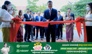 ការប្រគល់-ទទួលយានយន្តអគ្គិសនី និងសម្ពោធស្ថានីយបញ្ចូលថាមពលយានយន្តអគ្គិសនីនៅទីស្តីការក្រសួង ហើយស្ថានីយជាង២០០ទីតាំងទៀតគ្រោងនឹងដំឡើងទូទាំងប្រទេស